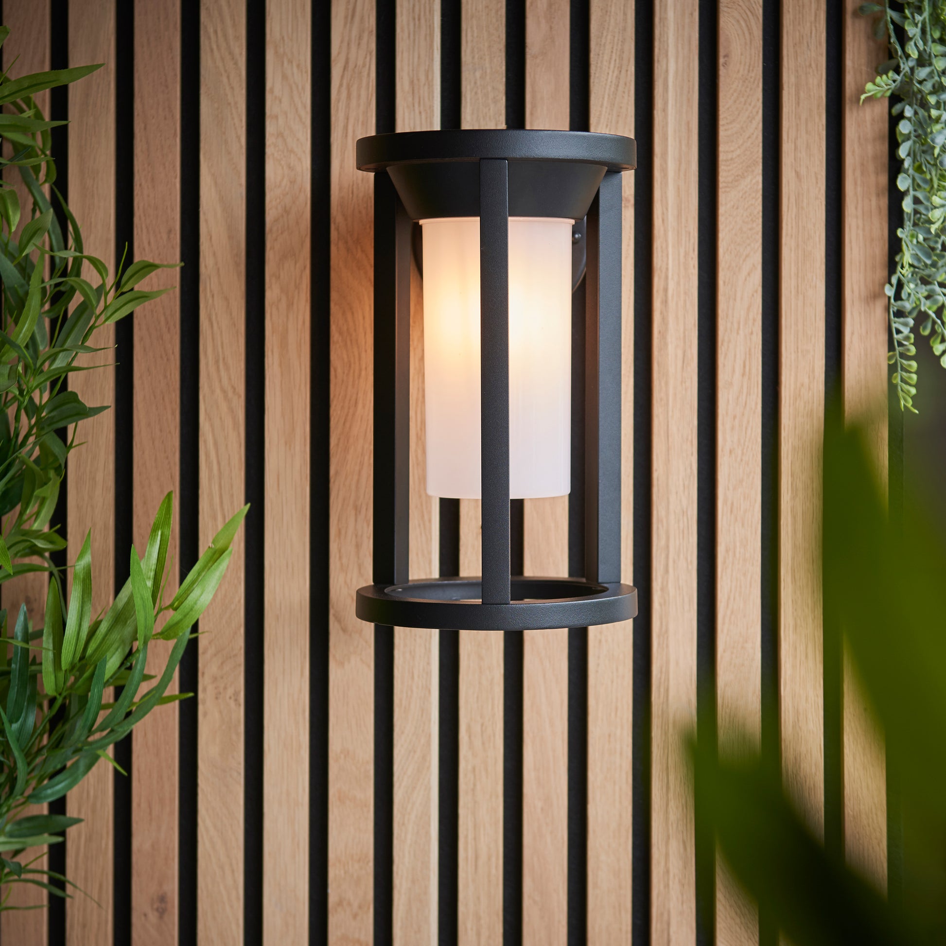 Braden Outdoor 1 Wall Light – Black