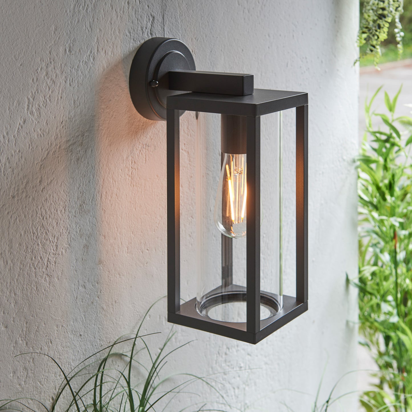 Hamden Outdoor 1 Wall Light – Black
