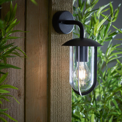 Quinn Outdoor 1 Wall Light – Black