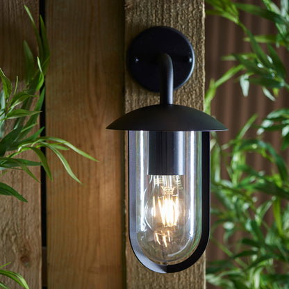 Quinn Outdoor 1 Wall Light – Black
