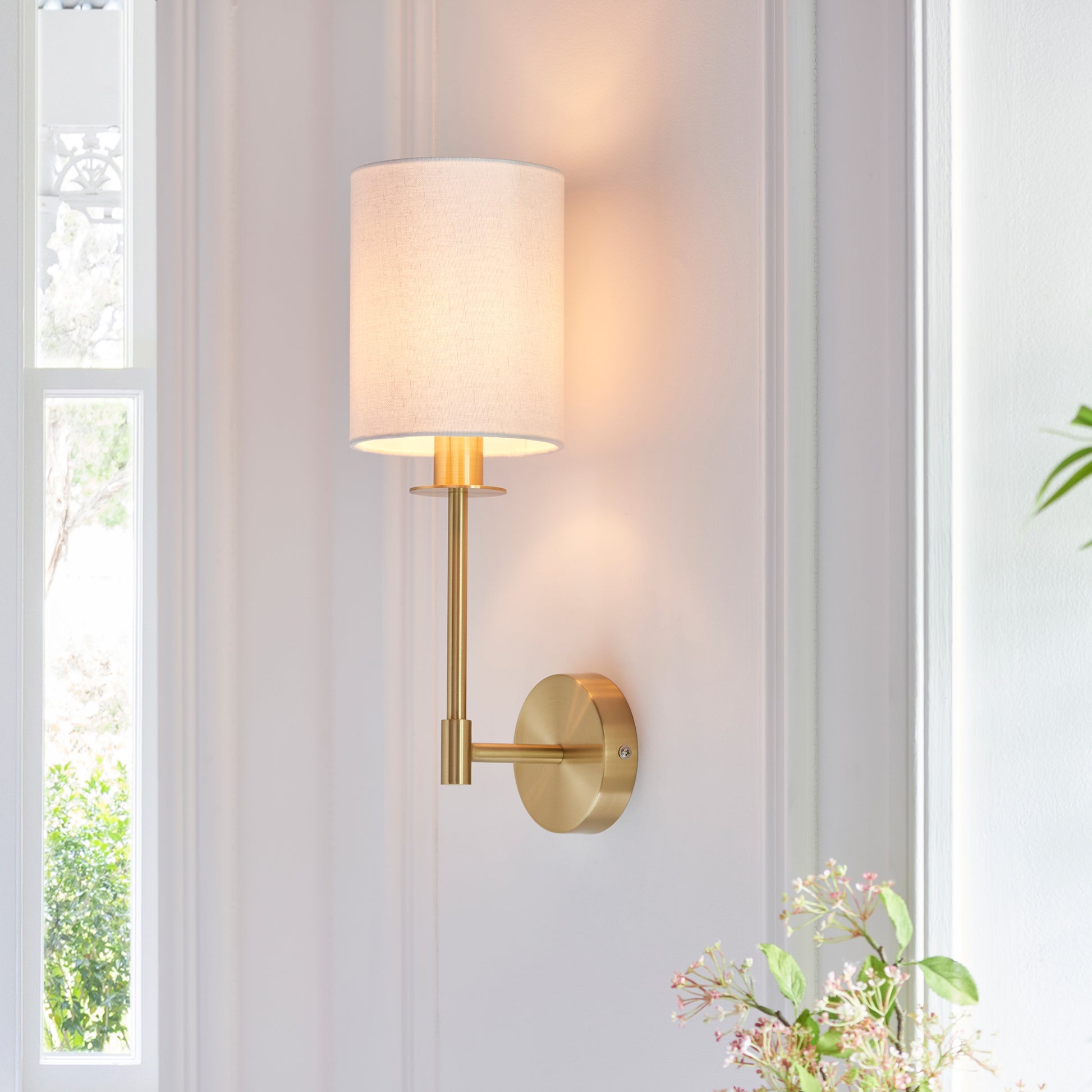 Sancerre 1 Wall Light Satin Brass – White