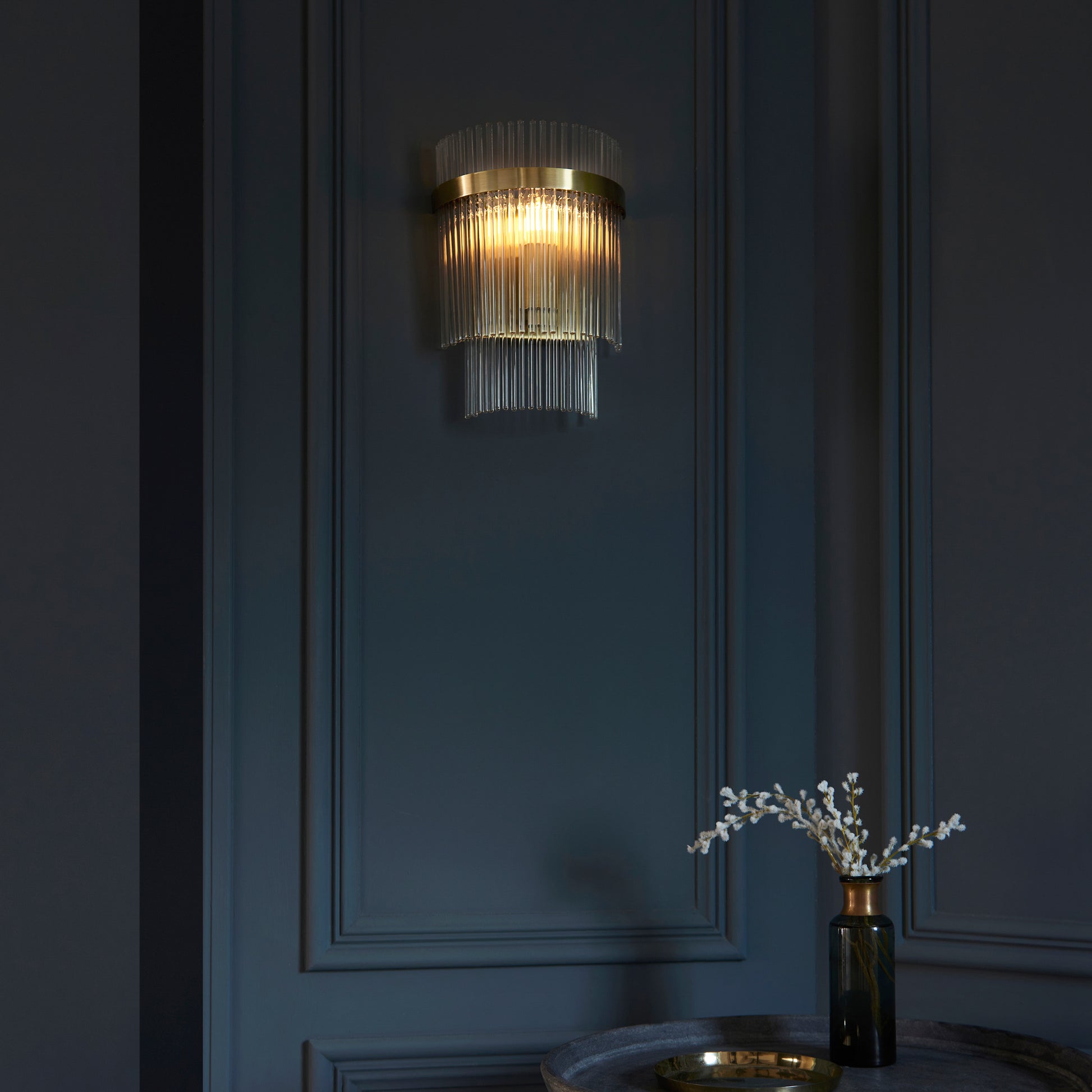 Marietta 1 Wall Light Antique Brass – Brass