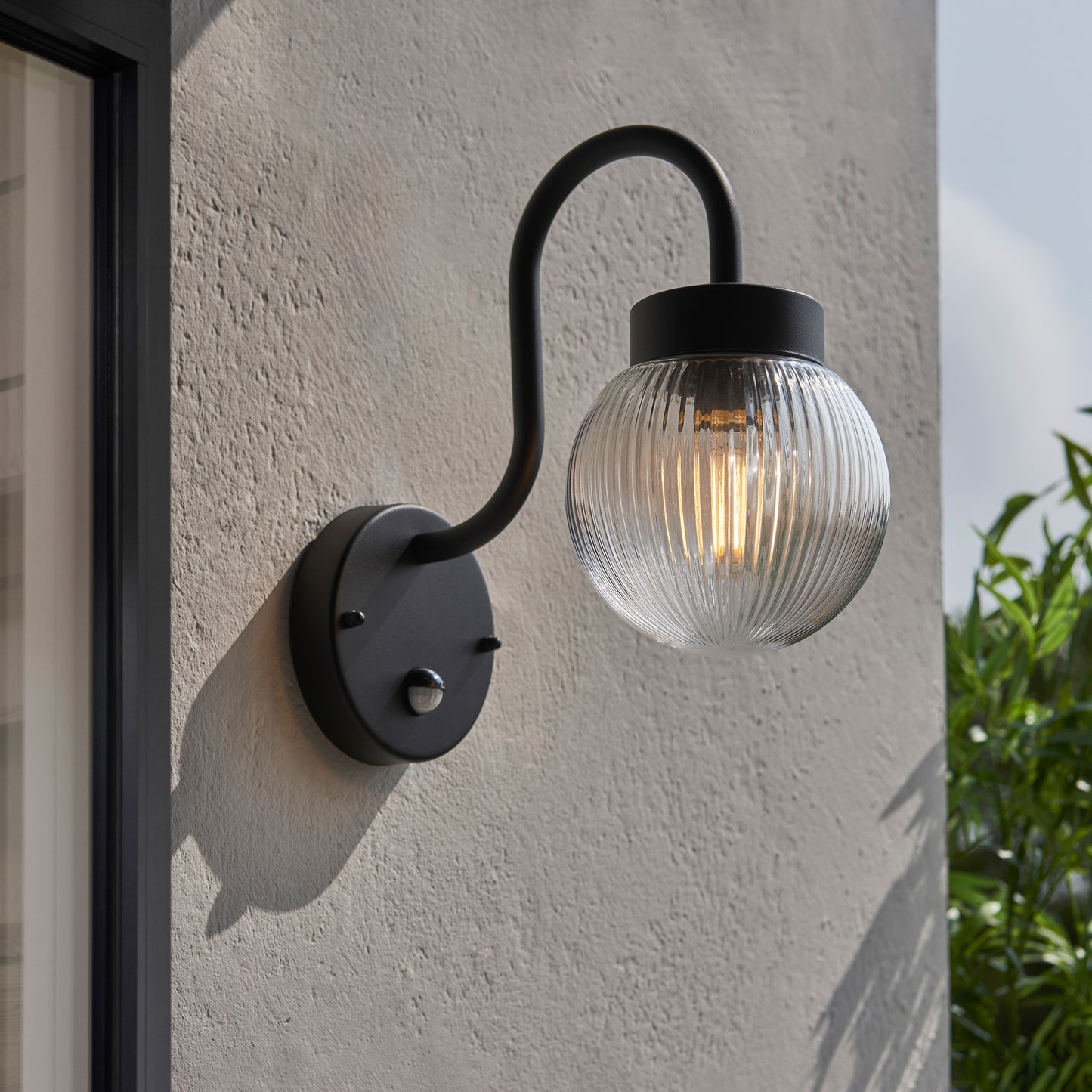 Eldon 1 Wall Light Black – Black