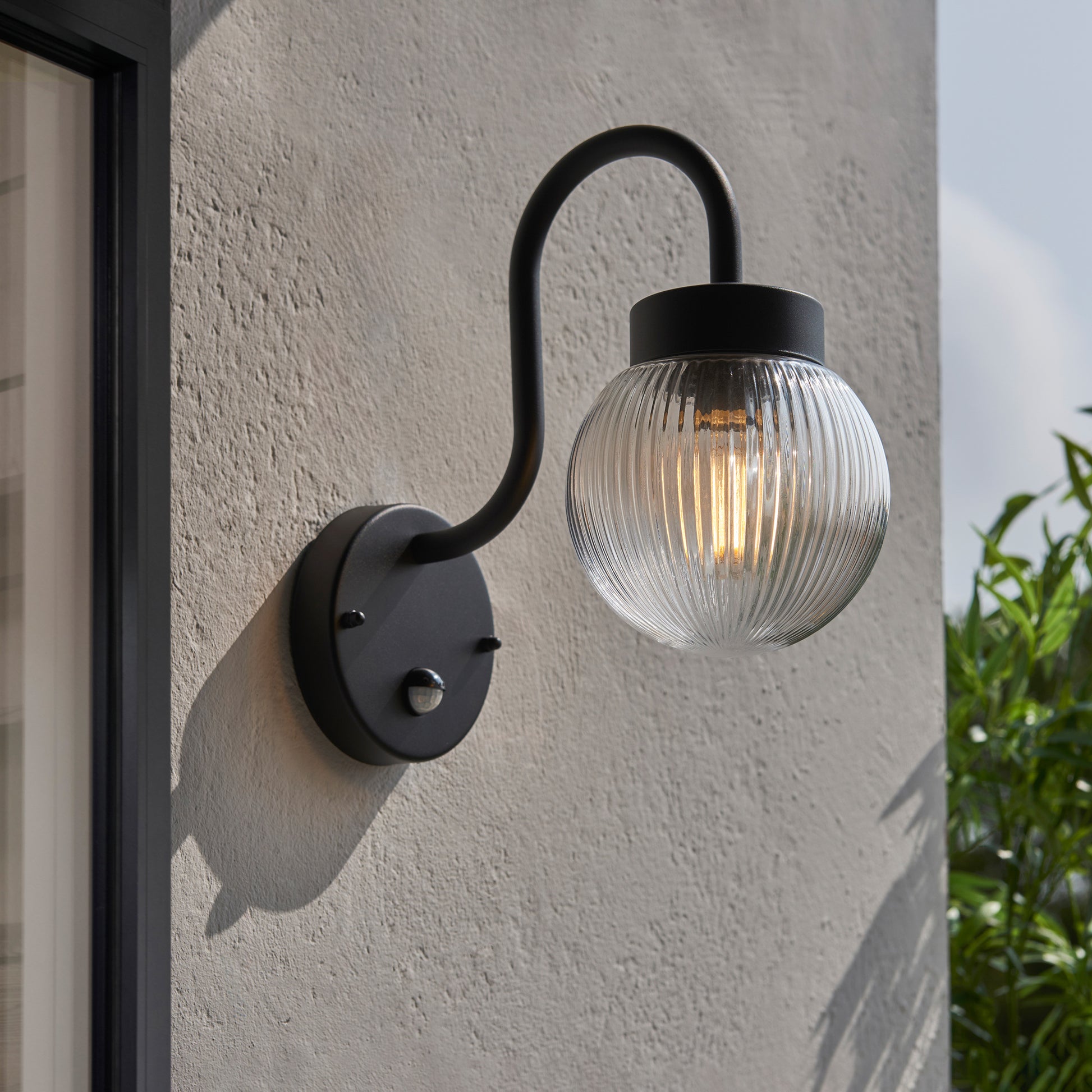 Eldon 1 Wall Light Black – Black