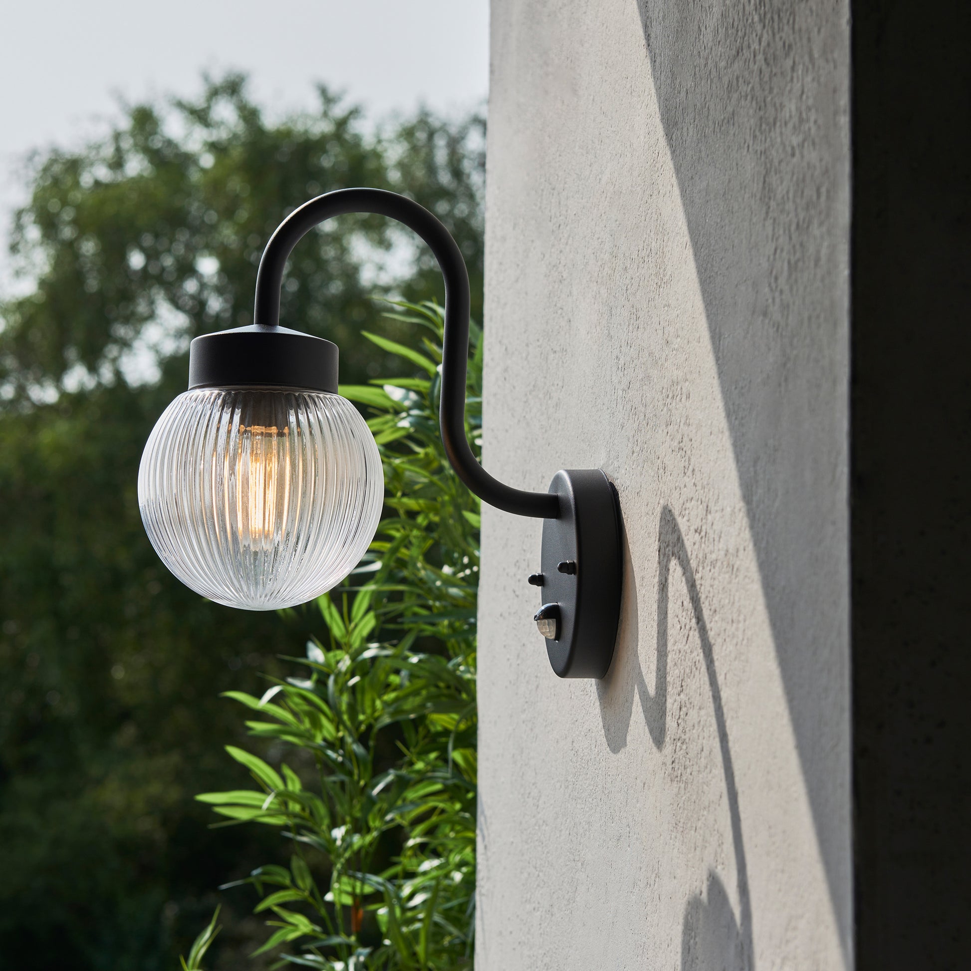 Eldon 1 Wall Light Black – Black