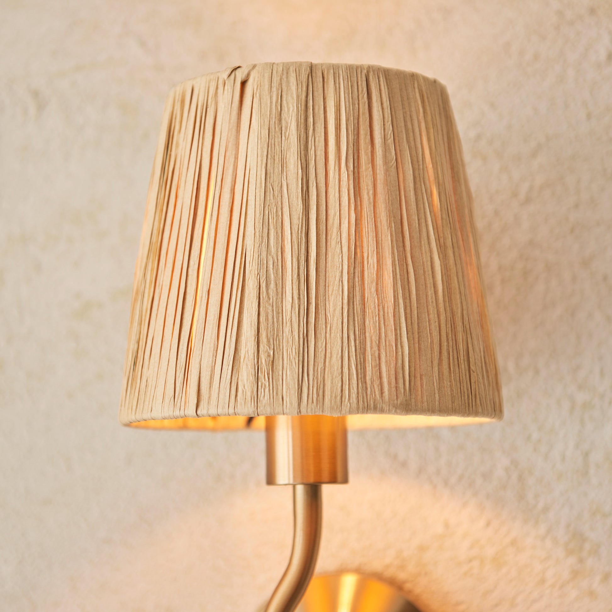 Wriggle 1 Wall Light Brushed Aged Brass – Natural