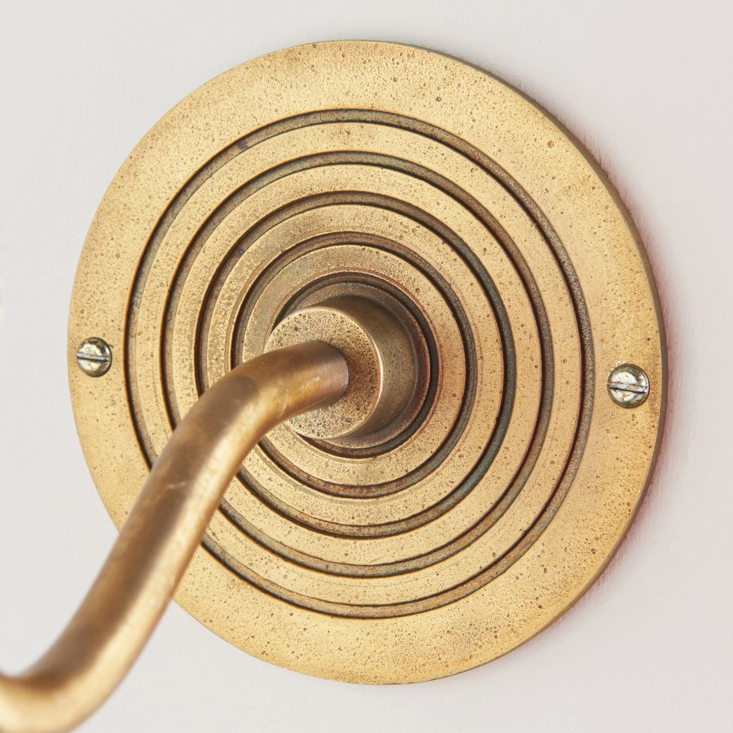 Ripple Curve Wall Light Antique Brass – Brass