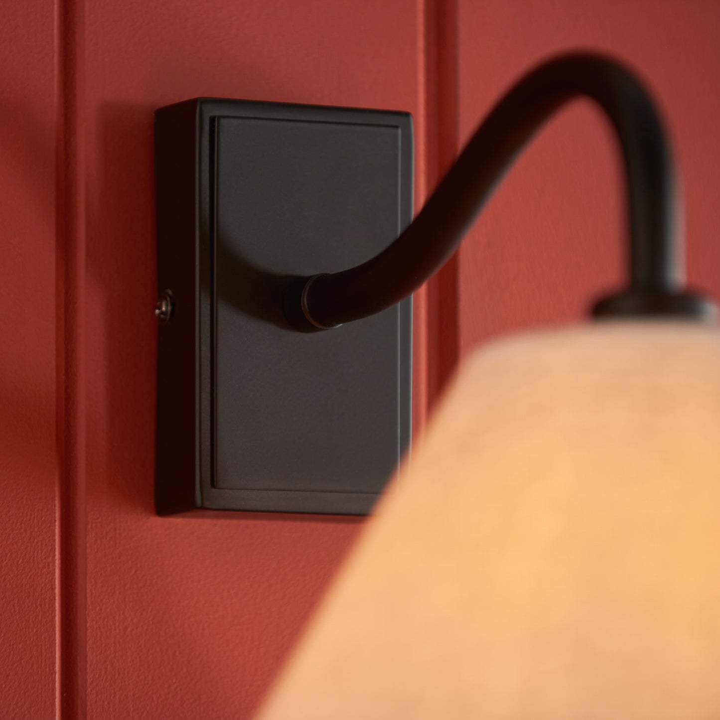 Knole Wall Light Matt Black – Black