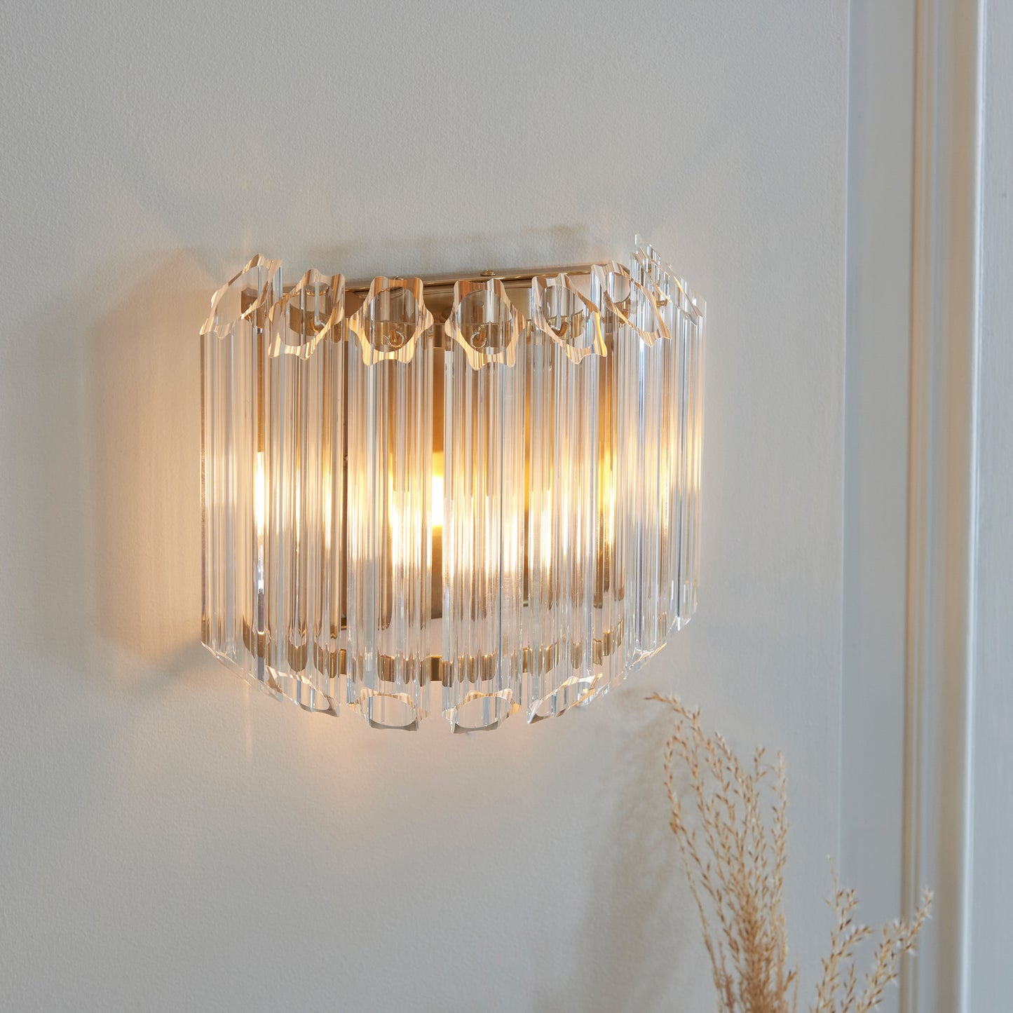 Valentina Wall Light Brushed Aged Brass – Brass