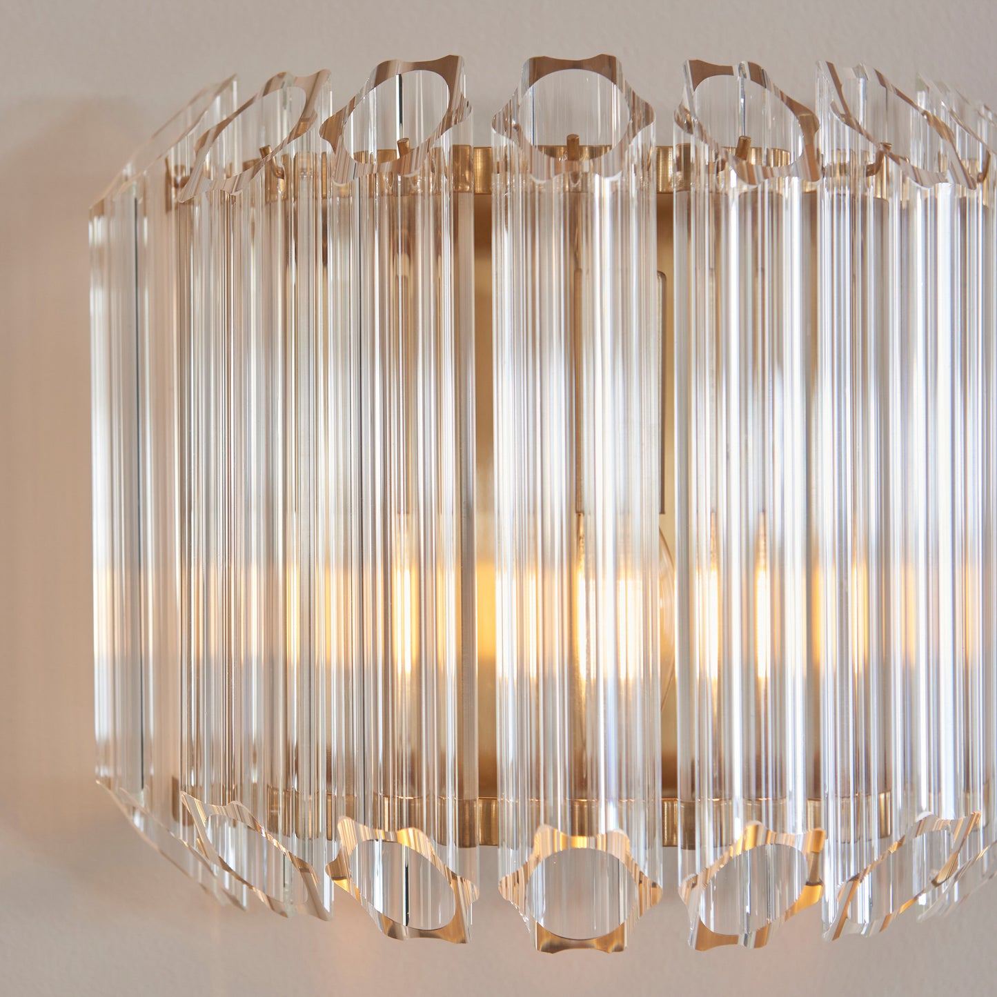 Valentina Wall Light Brushed Aged Brass – Brass