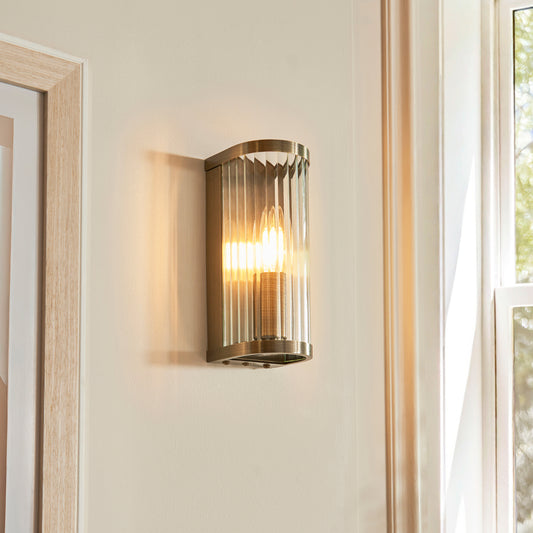 Ridgeton 1 Wall Light Antique Brass – Brass