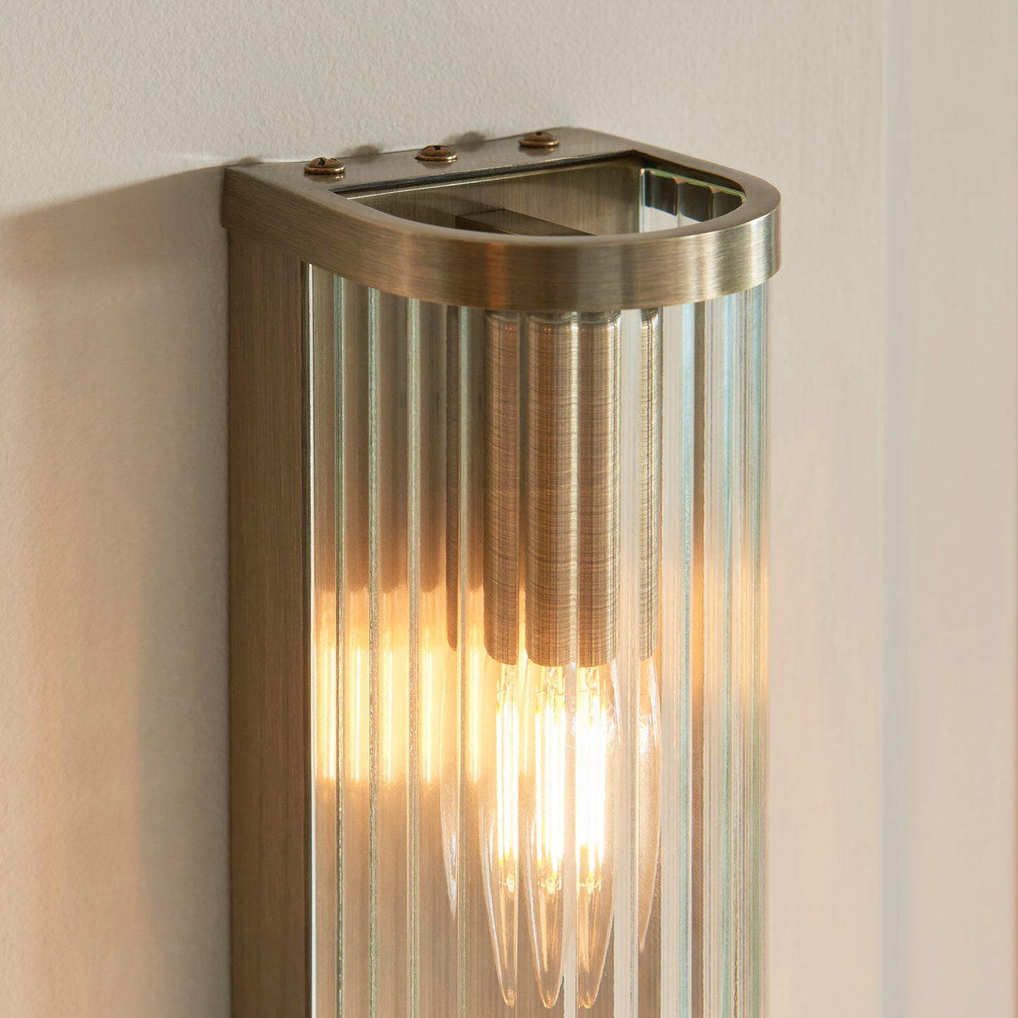 Ridgeton 2 Wall Light Antique Brass – Brass