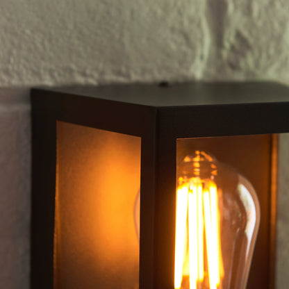 Huntington Outdoor Wall Light Matt Black – Black