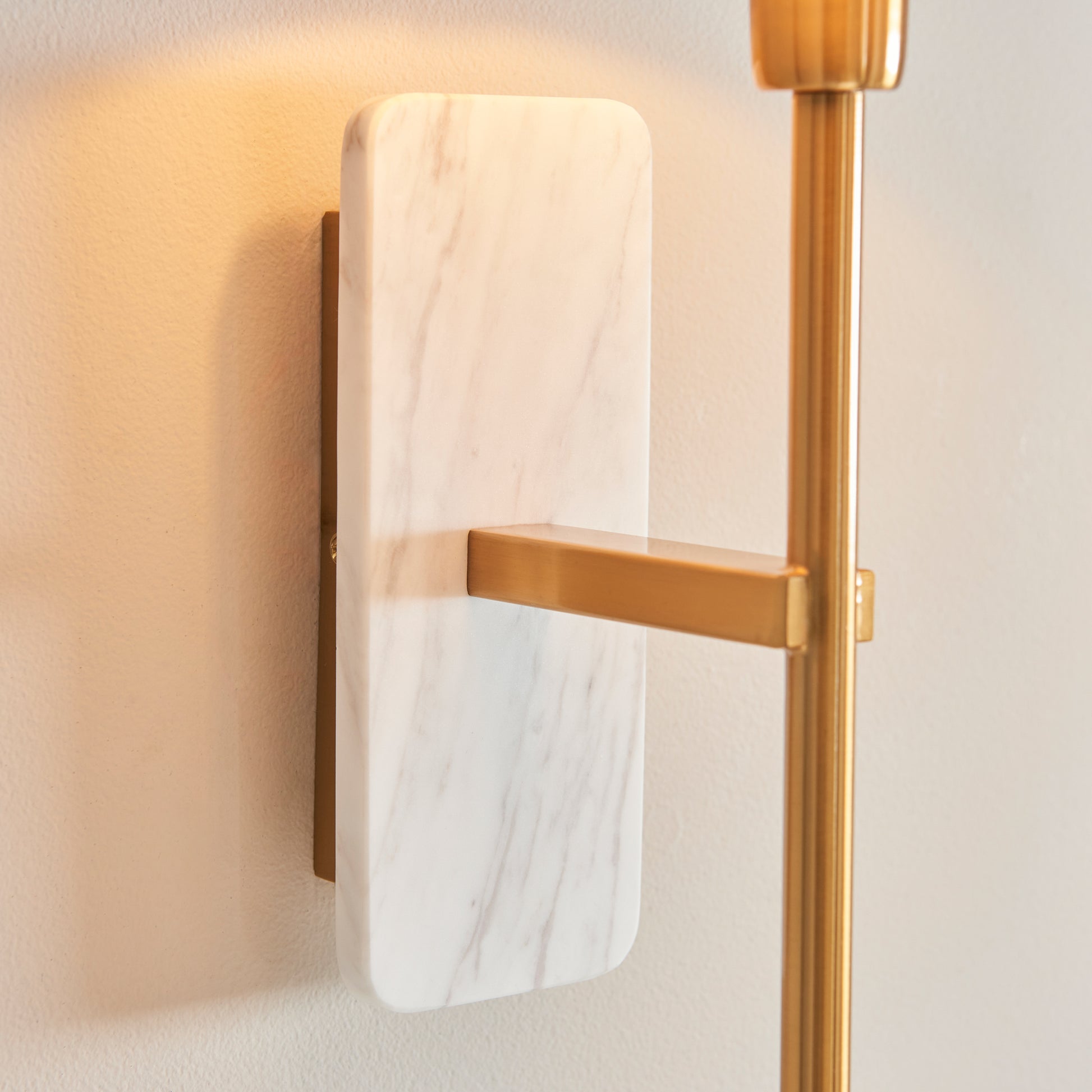 Faro Wall Light White Volakas Marble – White
