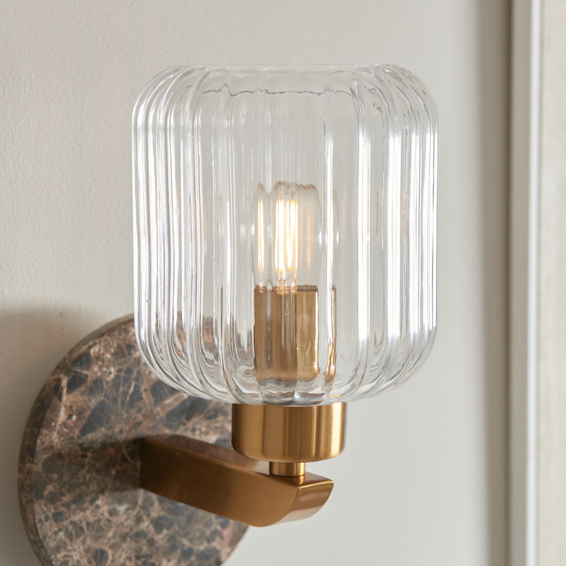Travi Ribbed Wall Light Drk Brown Emperador Marble – Brown