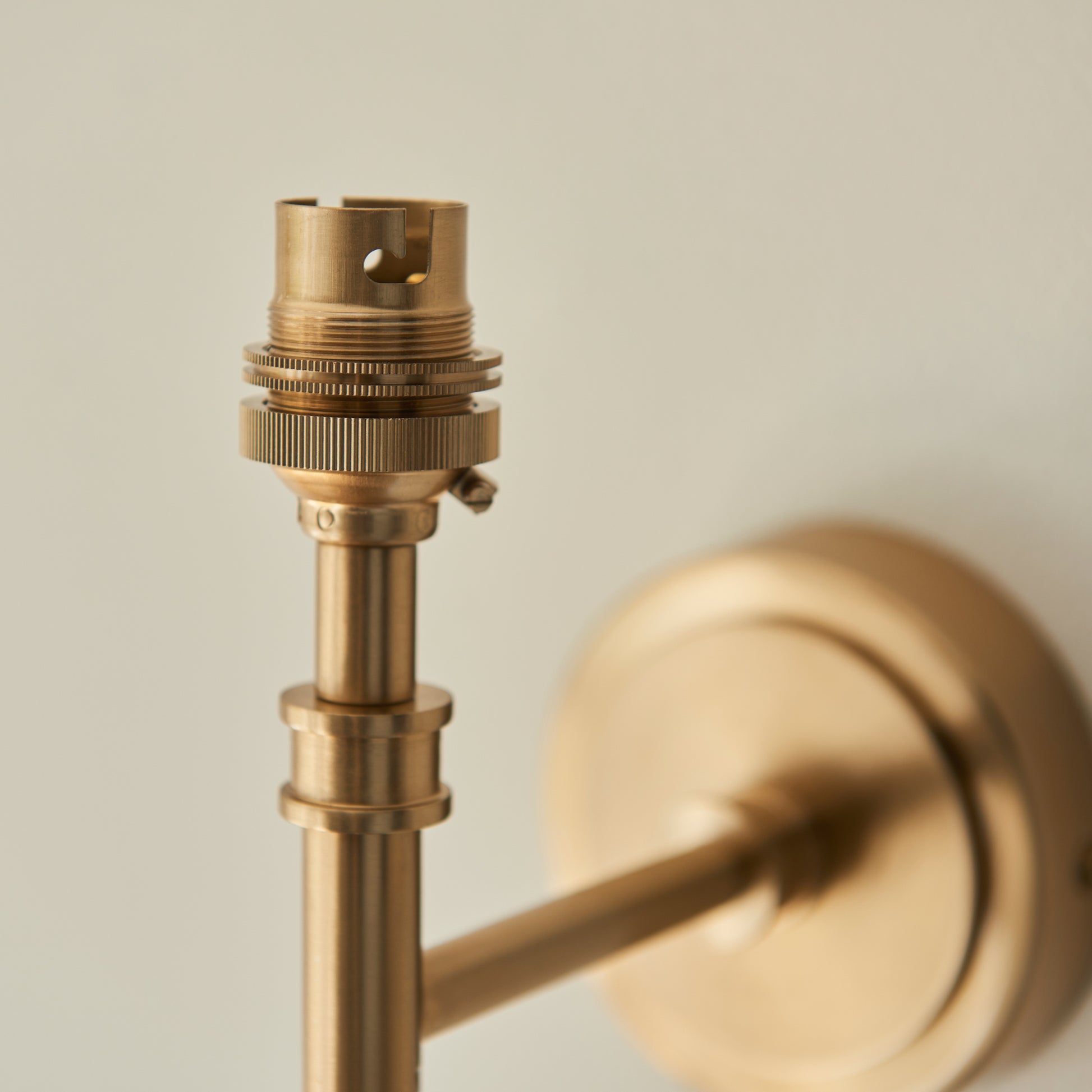 Chester 1 Wall Light Fitting Aged Brass – Brass